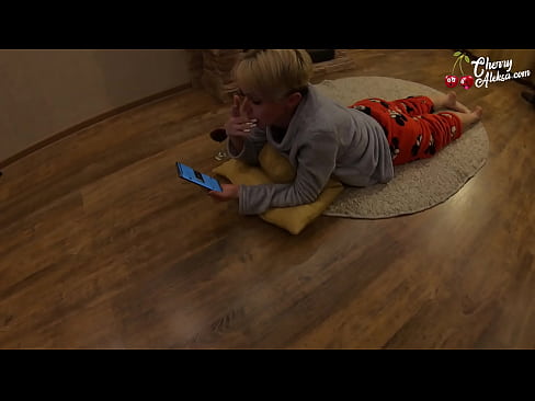 ❤️ Traks Blondīne sūc milzīgu locekli sūc un lēkā uz tā - anālais sekss Porno pie porno lv.epoxyflooringjanesville.top ❌